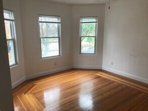 86 Fellsway W, Unit 3 in Somerville, MA - Building Photo - Building Photo