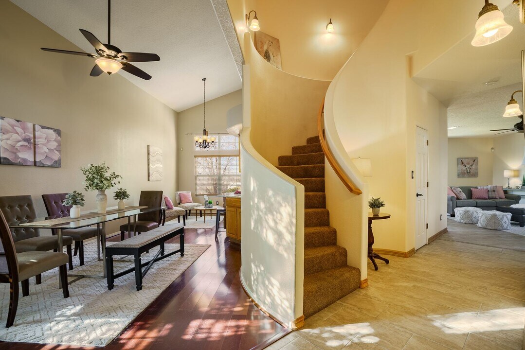 11001 Alta Dr NW in Albuquerque, NM - Building Photo
