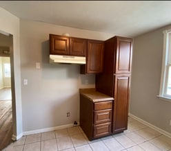 7918 Madison Ave in Cleveland, OH - Building Photo - Building Photo