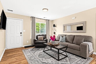 18415 Sharon Ln, Unit SI ID1054652P in Roseville, MI - Building Photo - Building Photo