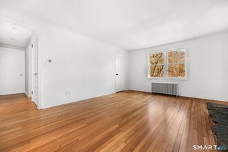 85 Judd Rd in Easton, CT - Building Photo - Building Photo