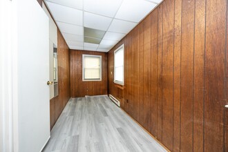 121 Browne St, Unit 1 in Brookline, MA - Foto de edificio - Building Photo