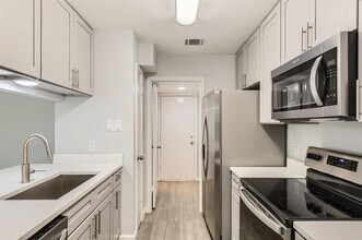 9201 Sedgemoor Trail in Austin, TX - Building Photo - Building Photo