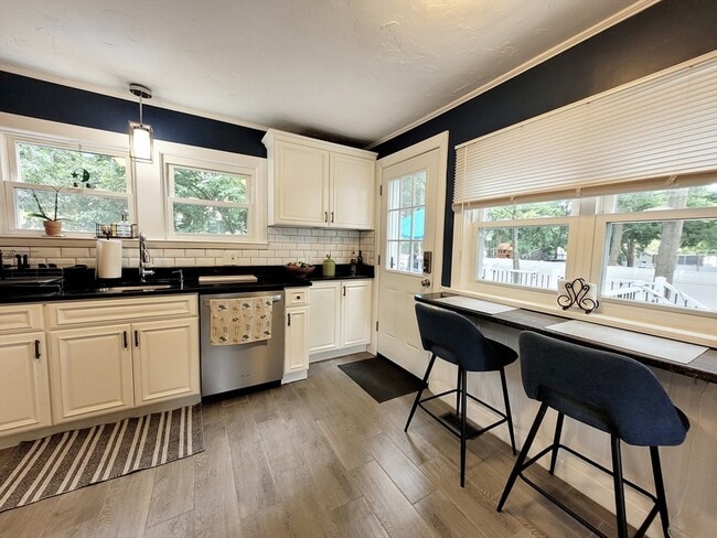 42 Wood Terrace in Framingham, MA - Building Photo - Building Photo