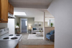 180 N Main St in Boscawen, NH - Building Photo