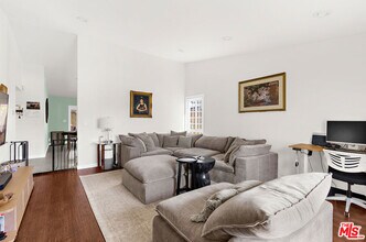 13223 Arabella St in Cerritos, CA - Building Photo - Building Photo