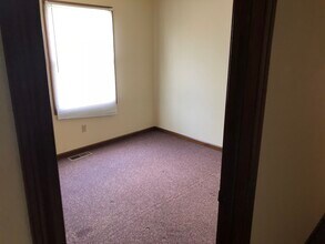 1904 Sand Dollar Dr in Warsaw, IN - Building Photo - Building Photo