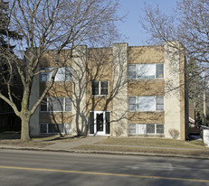 699 Snelling Ave S Apartamentos