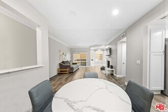 4301 Fulton Ave in Los Angeles, CA - Building Photo - Building Photo