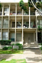 Euclid Place Apartments in Pasadena, CA - Building Photo - Building Photo