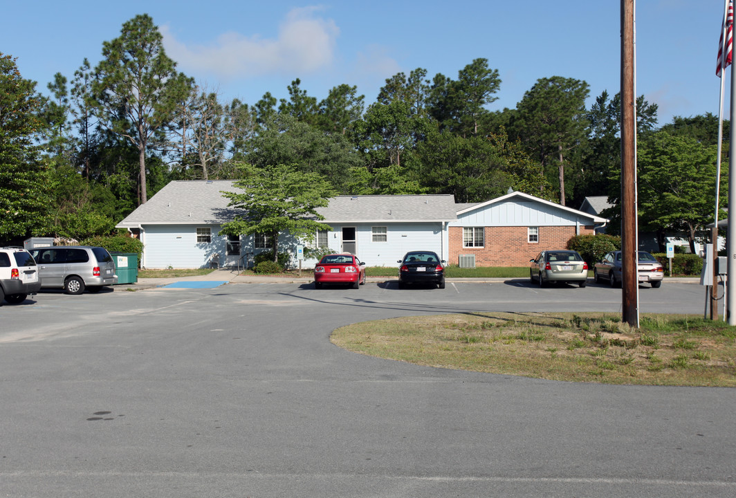 Glover Plaza in Wilmington, NC - Building Photo