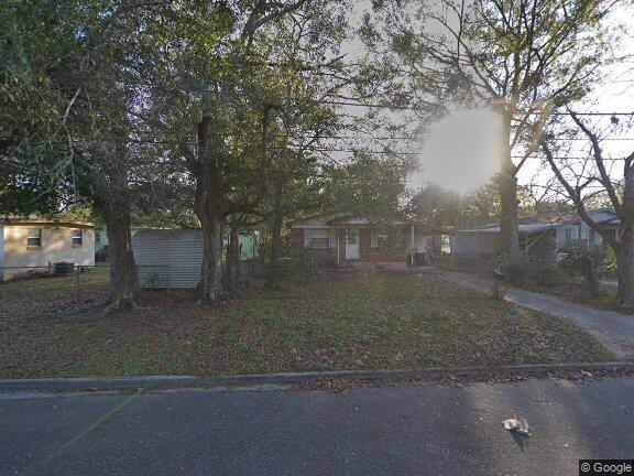 2412 Sherrington St in Jacksonville, FL - Building Photo
