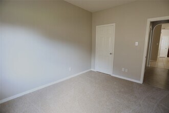 5547 Linden Rose Ln in Sugar Land, TX - Building Photo - Building Photo