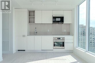 39 Mary St in Barrie, ON - Building Photo - Building Photo