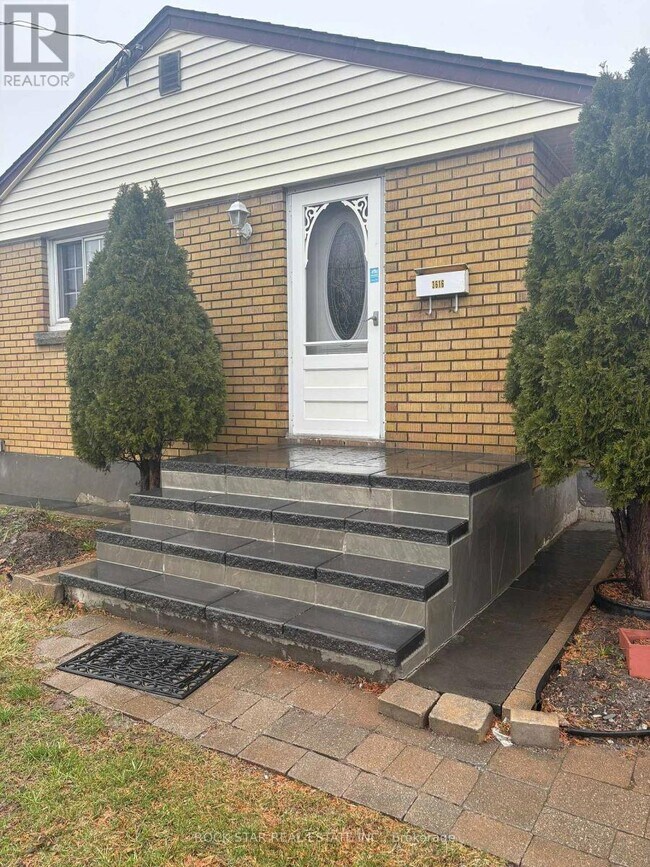 property at 3616 Dorchester Rd