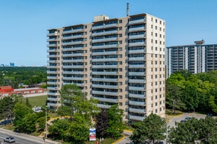 Sunrise Towers in Toronto, ON - Building Photo