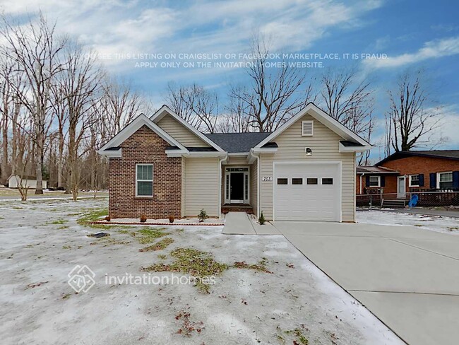 property at 703 Phoenix St