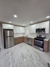 21 Sylvan Lake Blvd in Berkeley Township, NJ - Building Photo - Building Photo