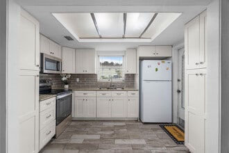 410 NE 17th Ave in Boynton Beach, FL - Building Photo - Building Photo