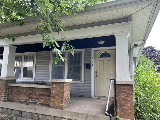 property at 821 N Bradley Ave