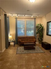 421 Shadow Point in San Marcos, TX - Building Photo - Building Photo