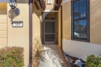 309 Mystic Falls Dr in Apollo Beach, FL - Building Photo - Building Photo
