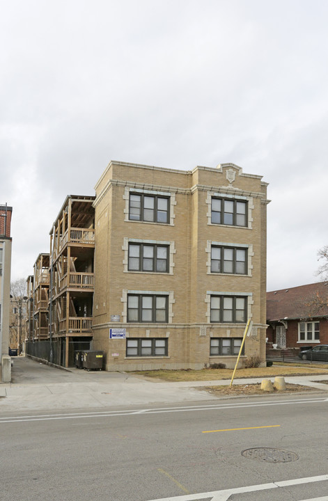 7742 S South Shore Dr in Chicago, IL - Building Photo