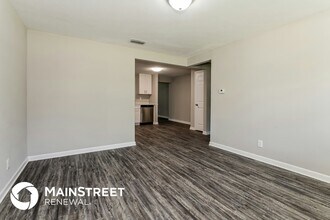 6928 Sonora Dr N in Jacksonville, FL - Building Photo - Building Photo