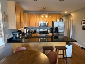 1710 N Whipple St, Unit 1710 N Whipple St in Chicago, IL - Foto de edificio - Building Photo