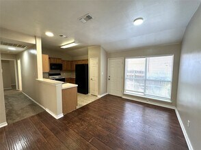 822 Savage Dr in Denton, TX - Building Photo - Building Photo
