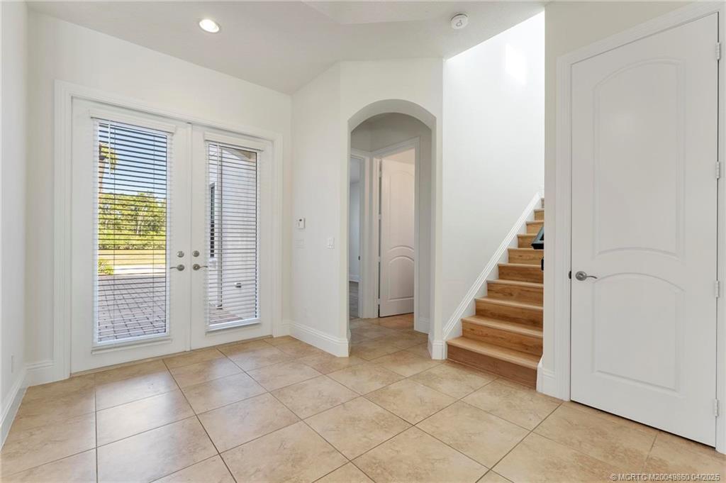 255 Calmo Cir in Port St. Lucie, FL - Building Photo