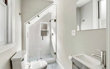 142 Powder House Blvd in Somerville, MA - Building Photo - Building Photo