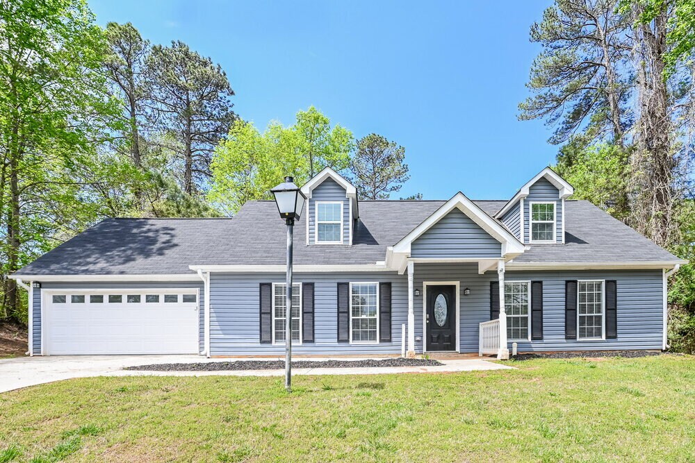 6662 Wildwood Ct in Lithonia, GA - Building Photo