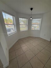 125 NW 4th Ave in Hallandale Beach, FL - Building Photo - Building Photo