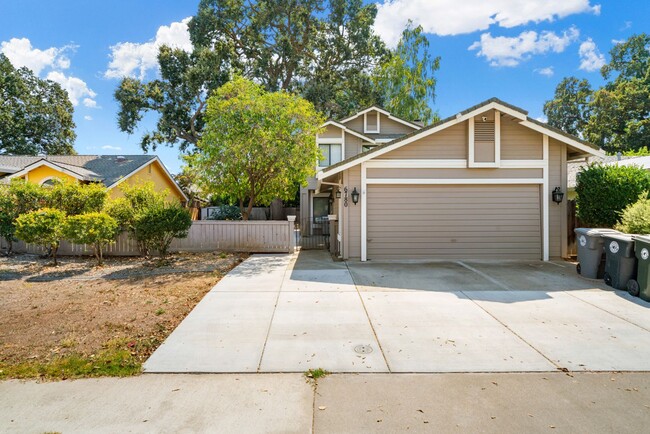 6780 Koster Way in Elk Grove, CA - Building Photo - Building Photo