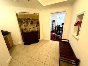 533 NE 3rd Ave in Fort Lauderdale, FL - Foto de edificio - Building Photo