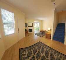 1205 Manzanita Way in San Luis Obispo, CA - Building Photo