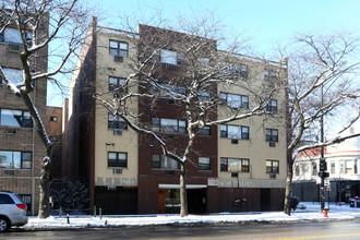 6726 N Sheridan Rd in Chicago, IL - Foto de edificio - Building Photo