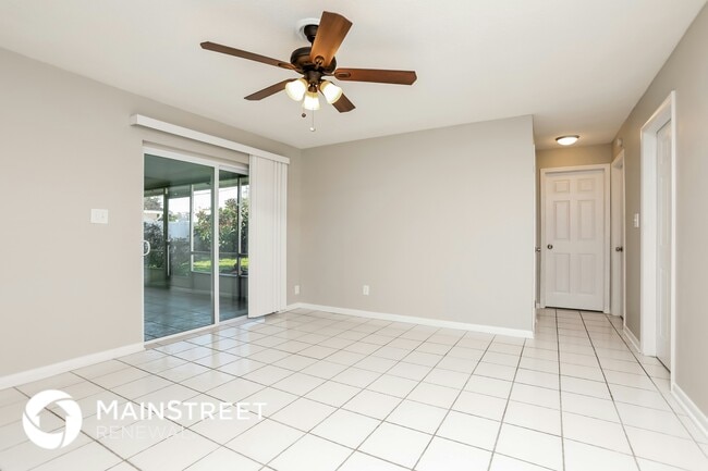 205 Lochmond Dr in Fern Park, FL - Building Photo - Building Photo