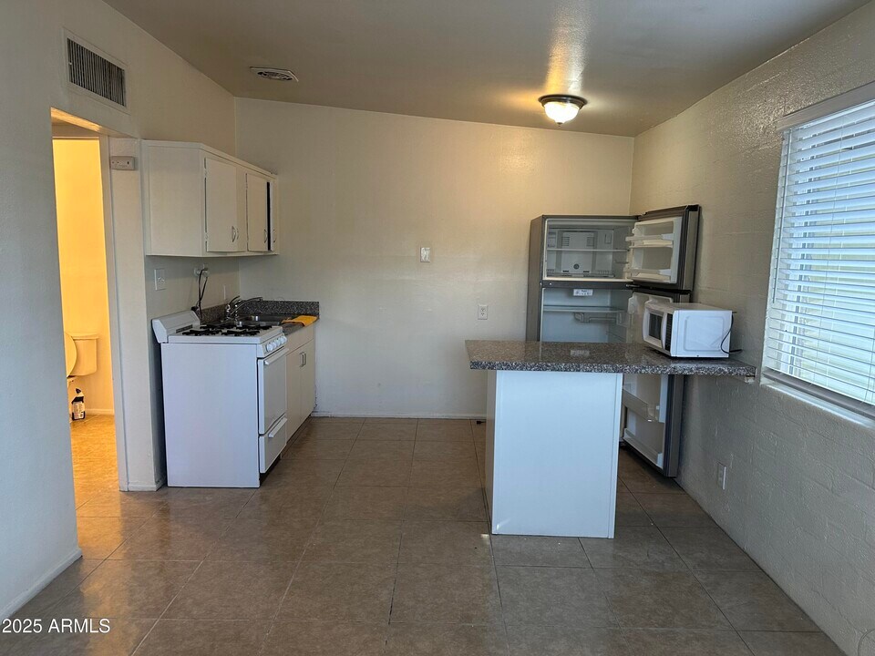 903 S Mariana St in Tempe, AZ - Building Photo