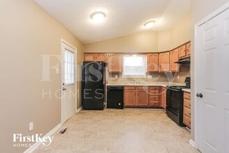 7639 Gunyon Dr in Indianapolis, IN - Building Photo - Building Photo