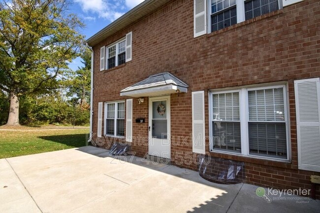 301 Whitpain Hills in Blue Bell, PA - Building Photo - Building Photo