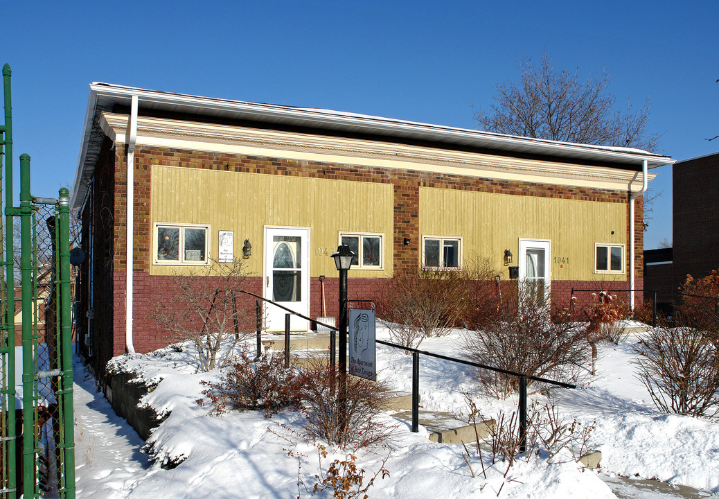 Summit Hill Apartments in St. Paul, MN - Building Photo