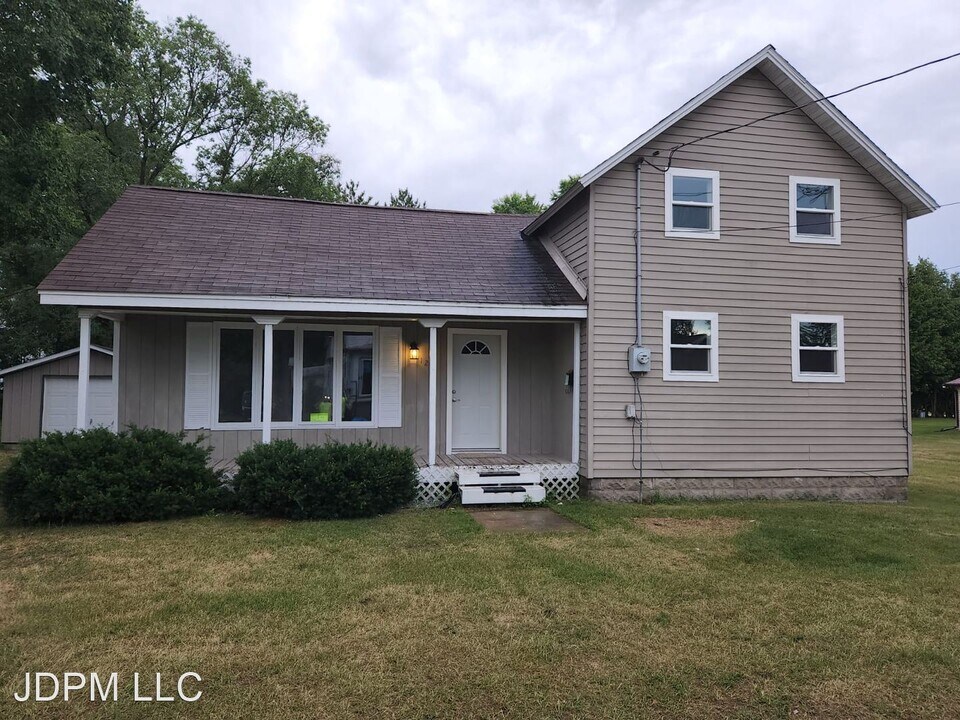 129 Mineau Ave Photo