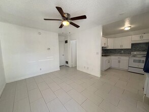 15878 Edwin St in Mojave, CA - Building Photo - Building Photo