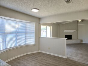 132 Travis Ln in Hewitt, TX - Building Photo - Building Photo