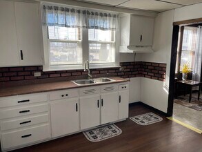 104 E 23rd St, Unit 1 in Chicago Heights, IL - Building Photo - Building Photo