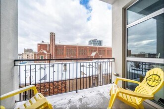 650 Montgomery St in Jersey City, NJ - Building Photo - Building Photo