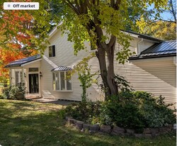 270 Heim Rd in Williamsville, NY - Building Photo