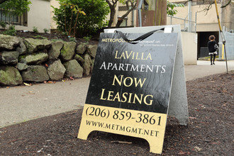 LaVilla in Seattle, WA - Building Photo - Building Photo